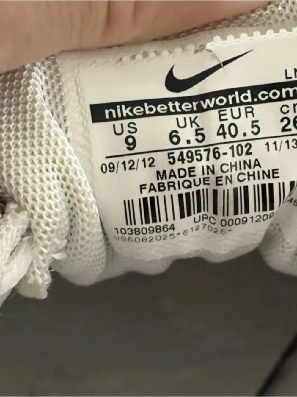 Nike Women's White and Beige Golf Shoes with Plaid Accent - Picture 9 of 9